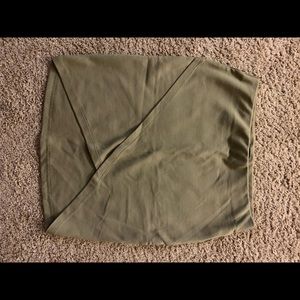 Forever 21 Skirt: Size Medium